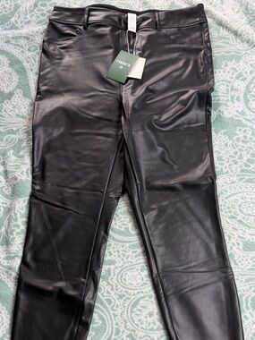 Halara Faux Leather Black Leggings Size L